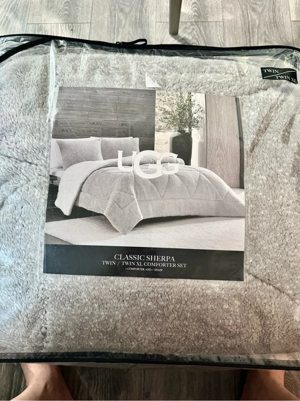 UGG Quilted Gray Comforter with Cream Reversible Back super soft. NWT